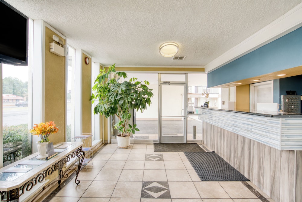 Hotel Alexandria LA - Hwy 165 10/46
