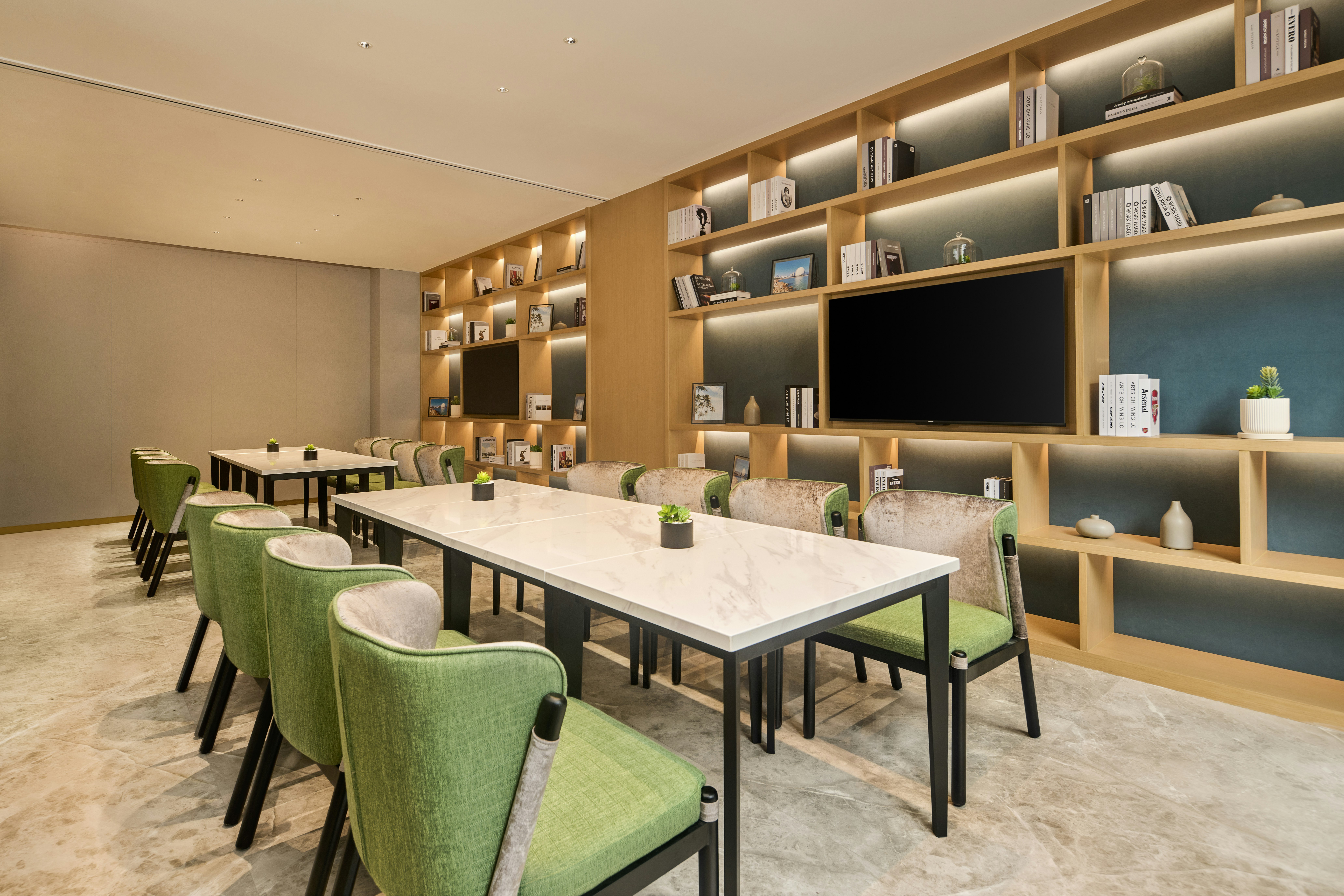 Hilton Garden Inn Zhuhai Jinan University 20/20