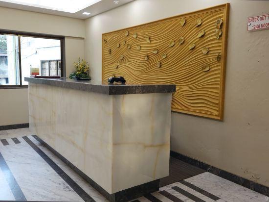 Hotel Bombay International 6/16