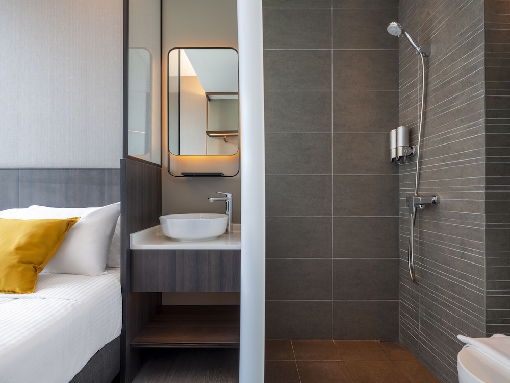 Beverly Hotels Elements 26/27