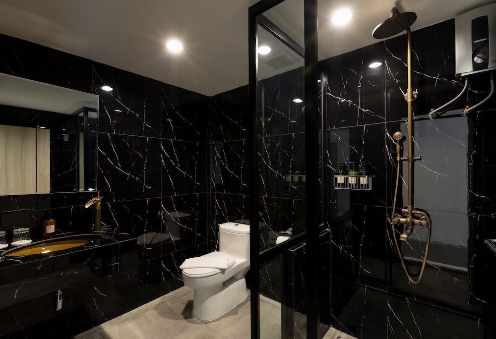 Heaven Boutique Hotel 34/36