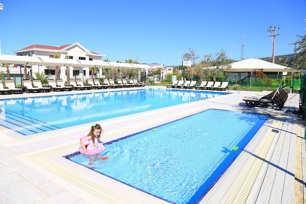Rawda Hotel Altinoluk 1/61