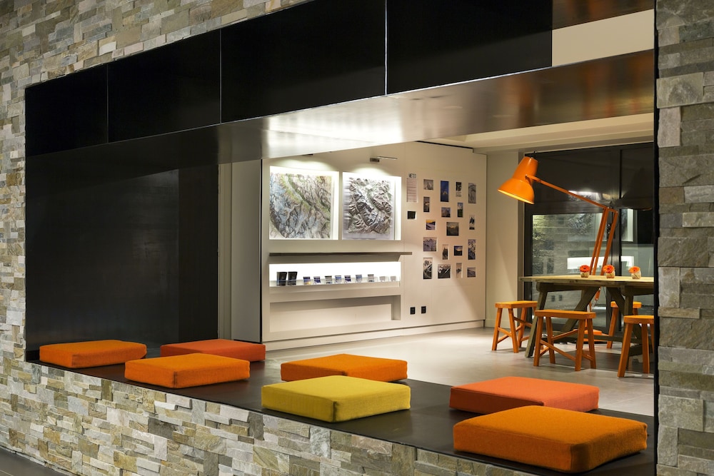 Heliopic Hotel Spa 12/72