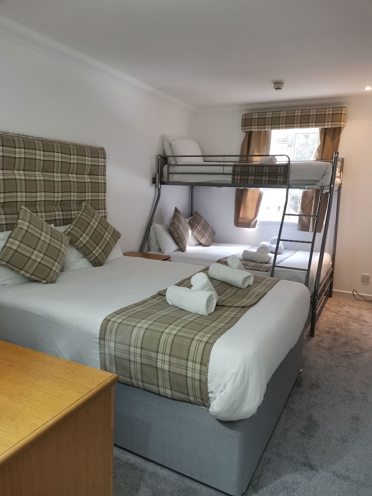 Loch Long Hotel 14/47
