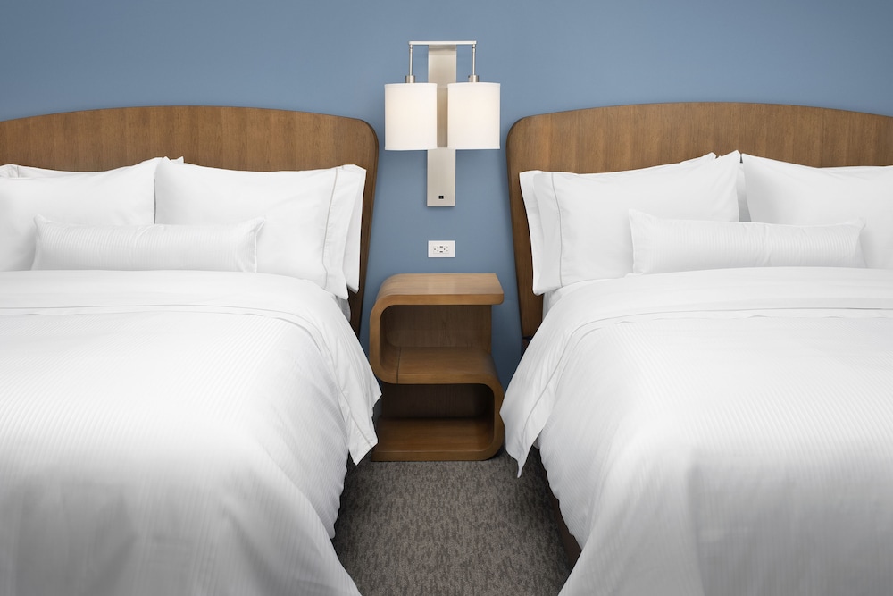 Deluxe, 2 Queen Beds