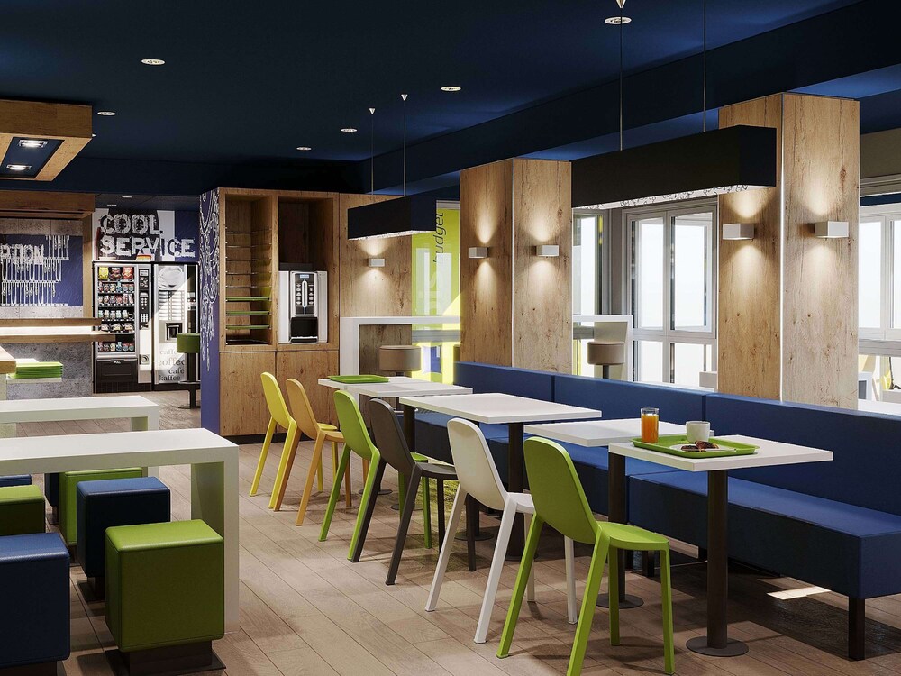 Ibis Budget Poitiers Nord Futuroscope 51/71