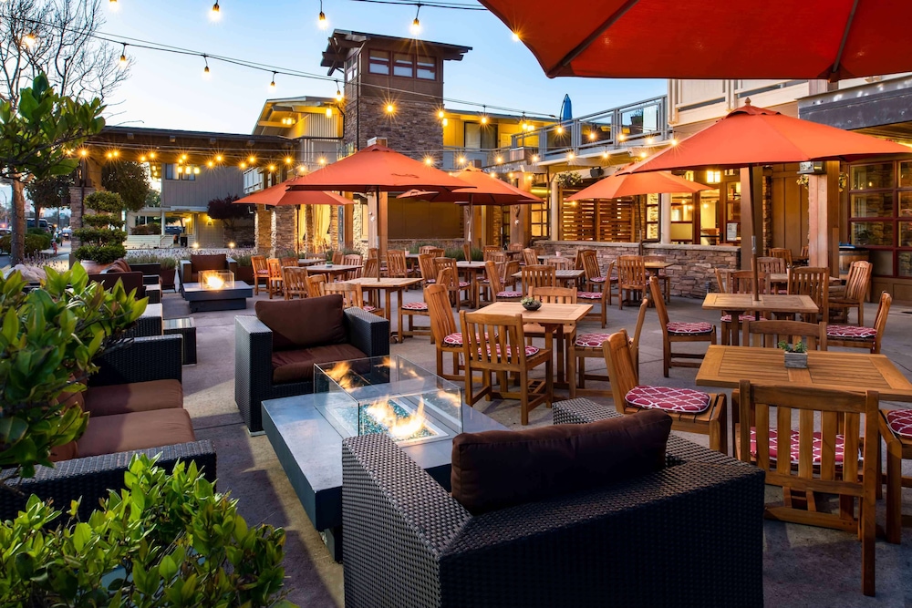 The Lodge At Tiburon 56/66