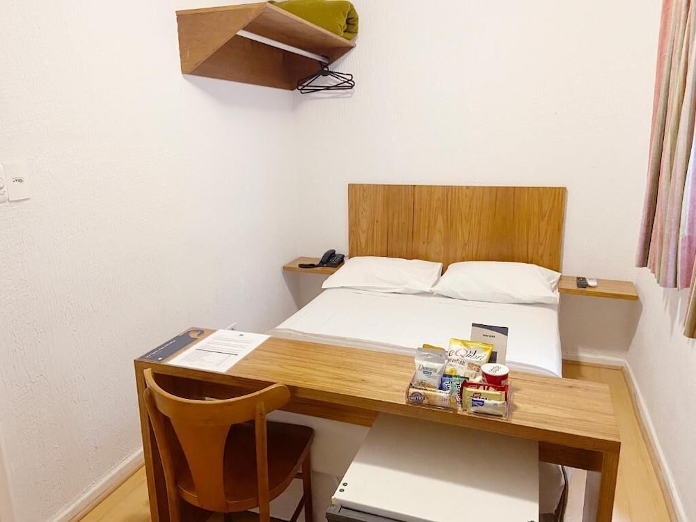 Rojas All Suites Hotel 48/56