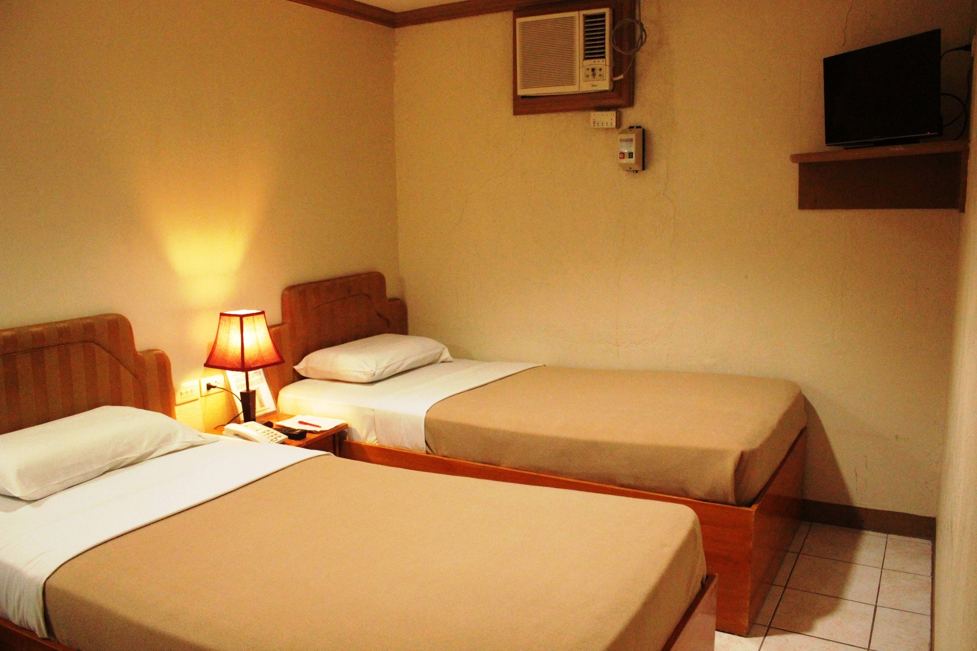 ECONOMY, DOUBLE BED