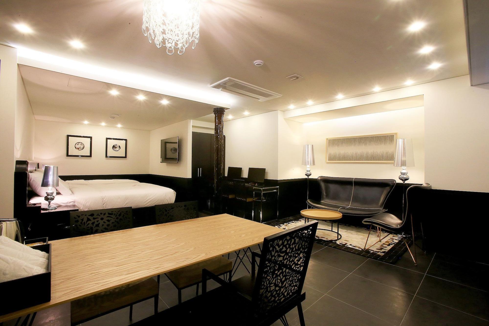 Hotel Lavieen 84/100