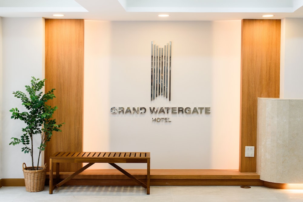 Grand Watergate Hotel 17/50