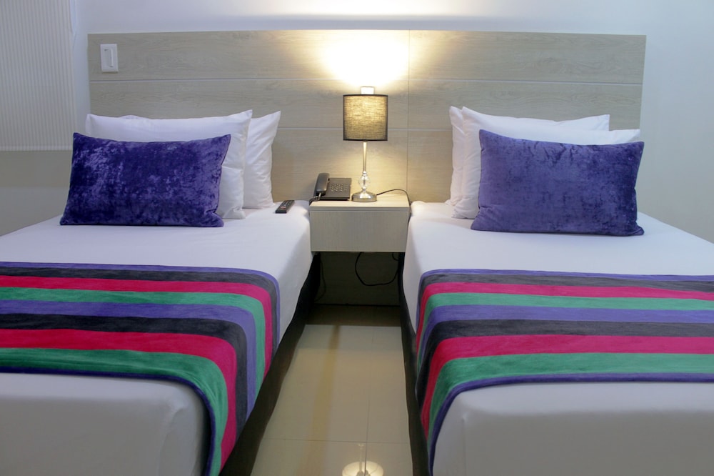 Suite Comfort Hotel 18/65
