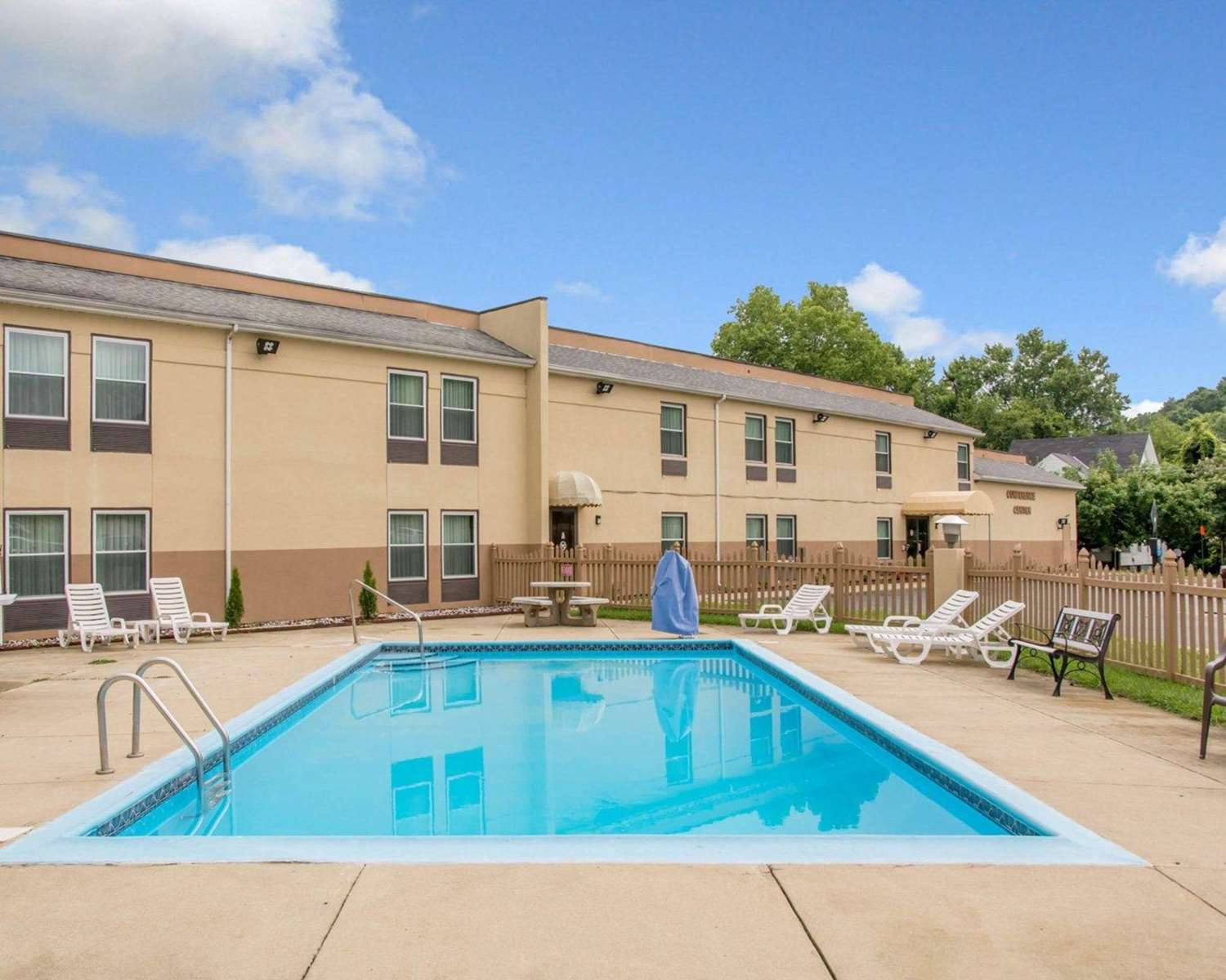 Comfort Inn Piketon near Fairgrounds 6/47
