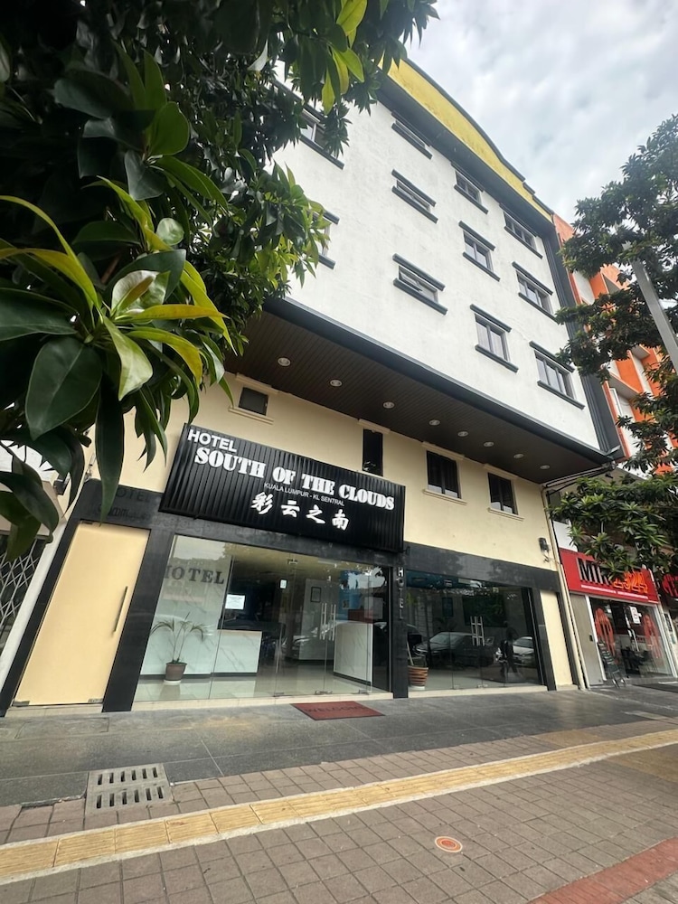 South of the clouds HOTEL KL Sentral 3/30