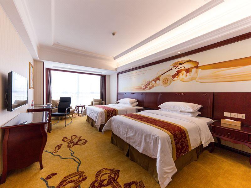 SUPERIOR, TWIN BEDS