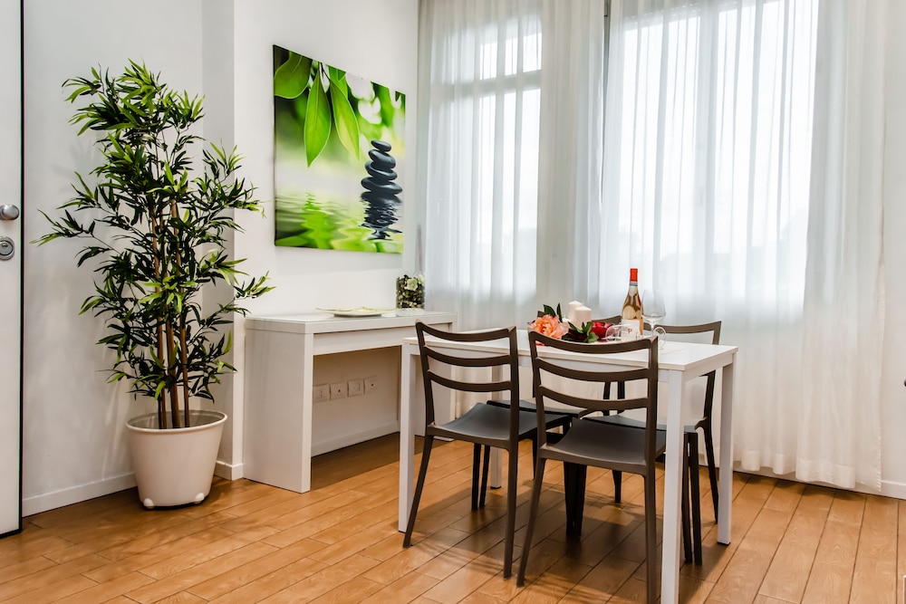 La Farina Apartments 25/33