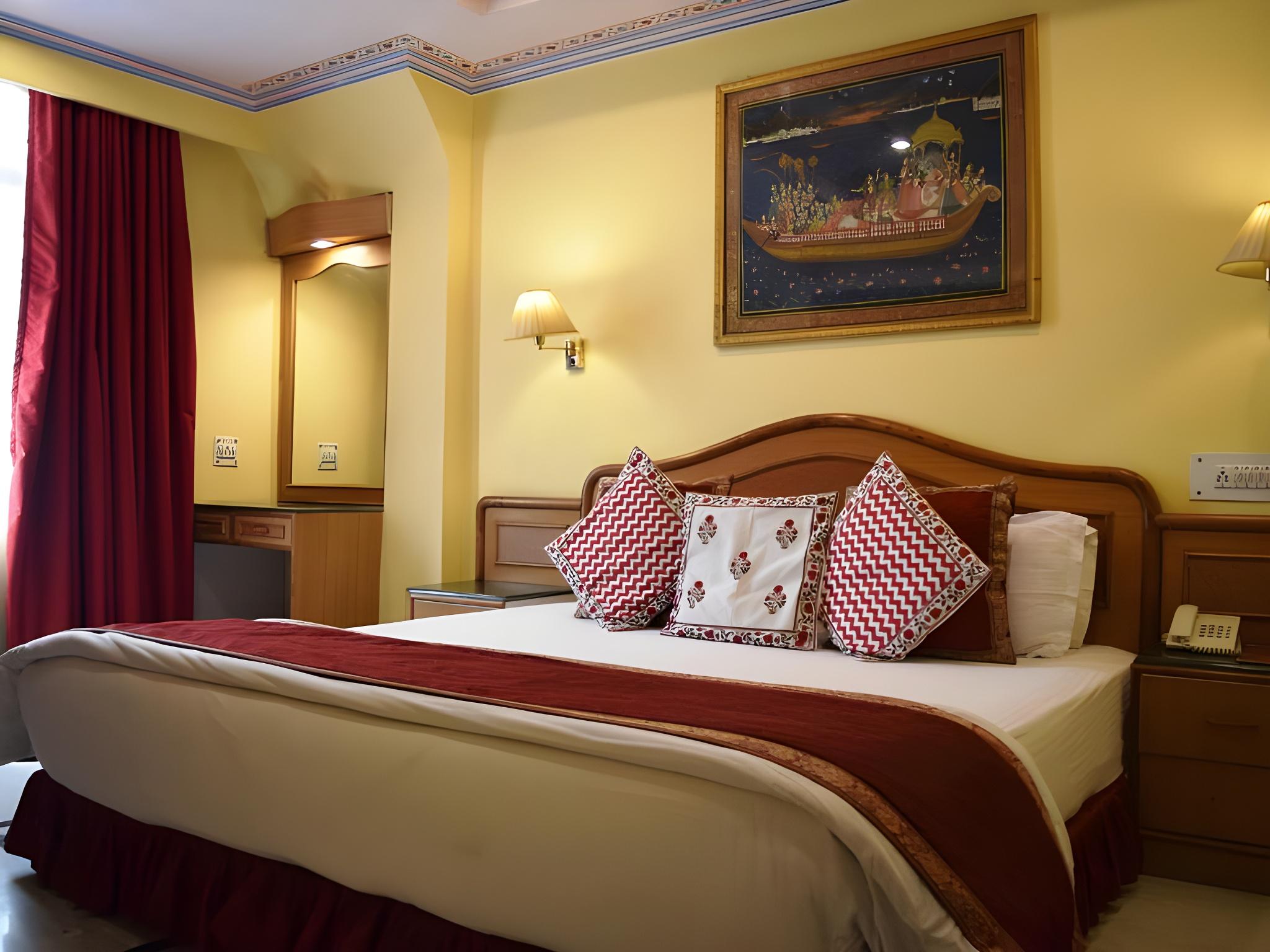 Suite, Fort Chandragupt Hotel 2/2