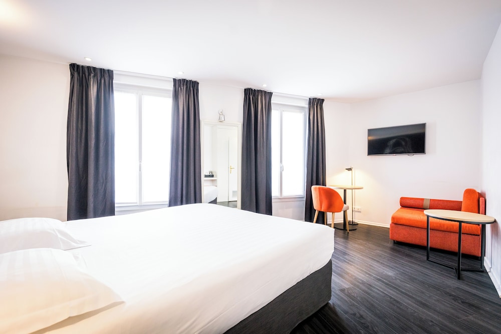 ROOM, TRIPLE