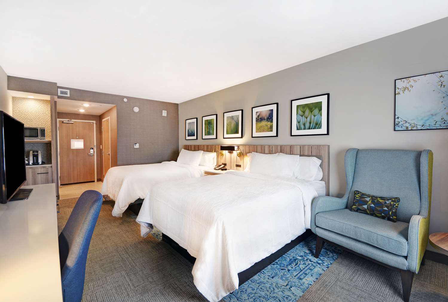 PREMIUM, 2 QUEEN BEDS