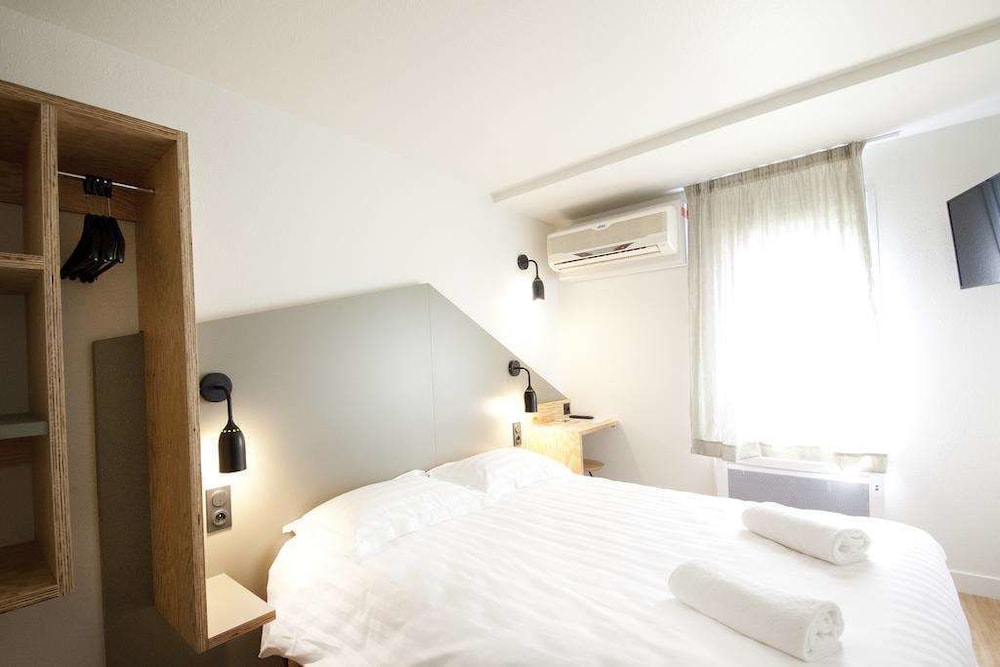 Brit Hotel Arverne - Clermont Sud 14/58