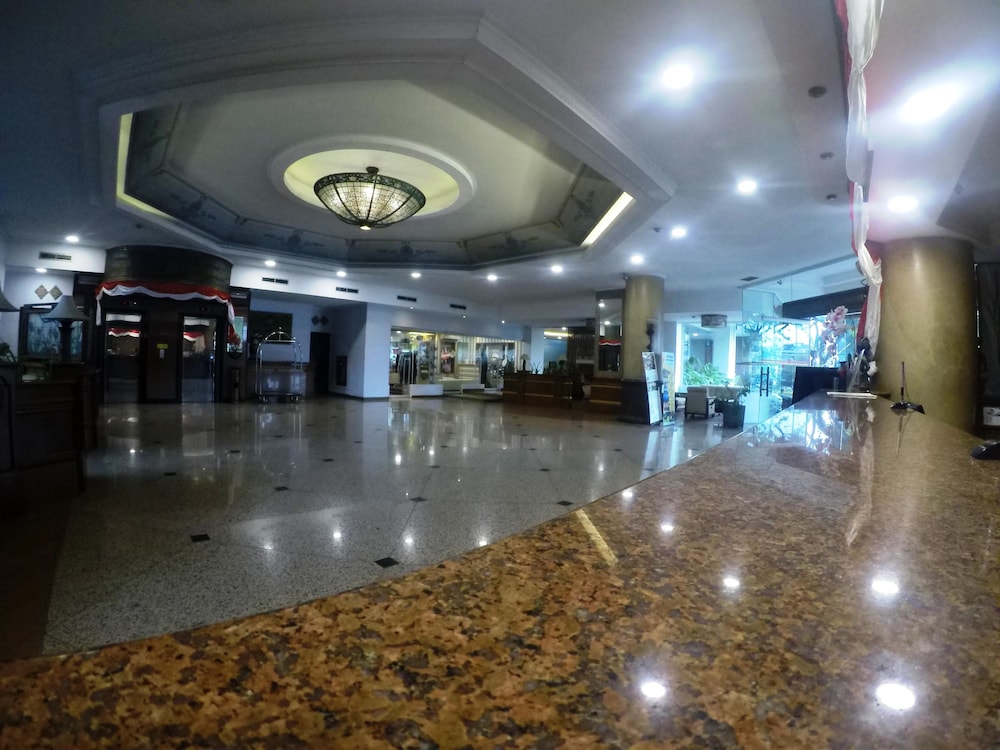 Kedaton Hotel 13/66