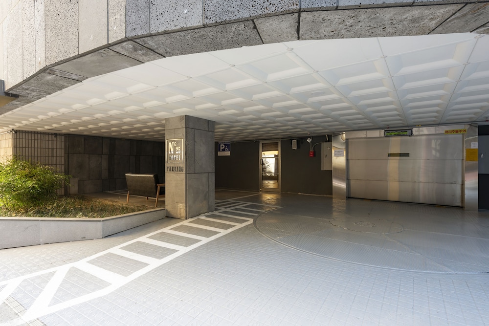 No.25 Hotel Nampo Daecheong 48/54