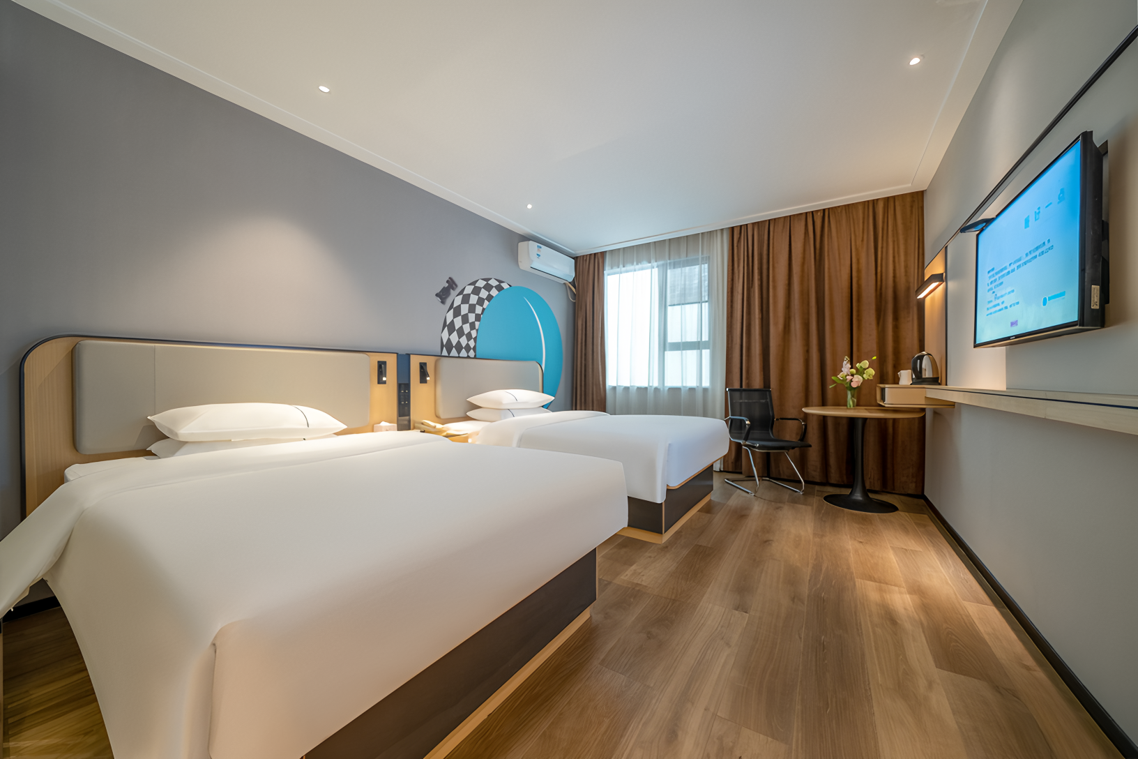 Business, Twin Beds