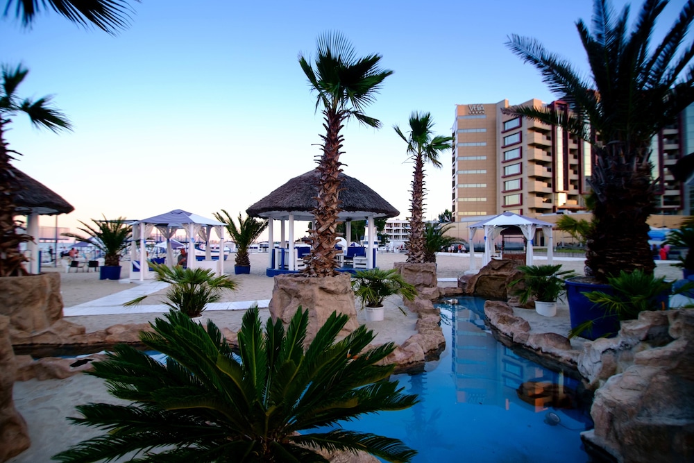 Vega Hotel 8/54