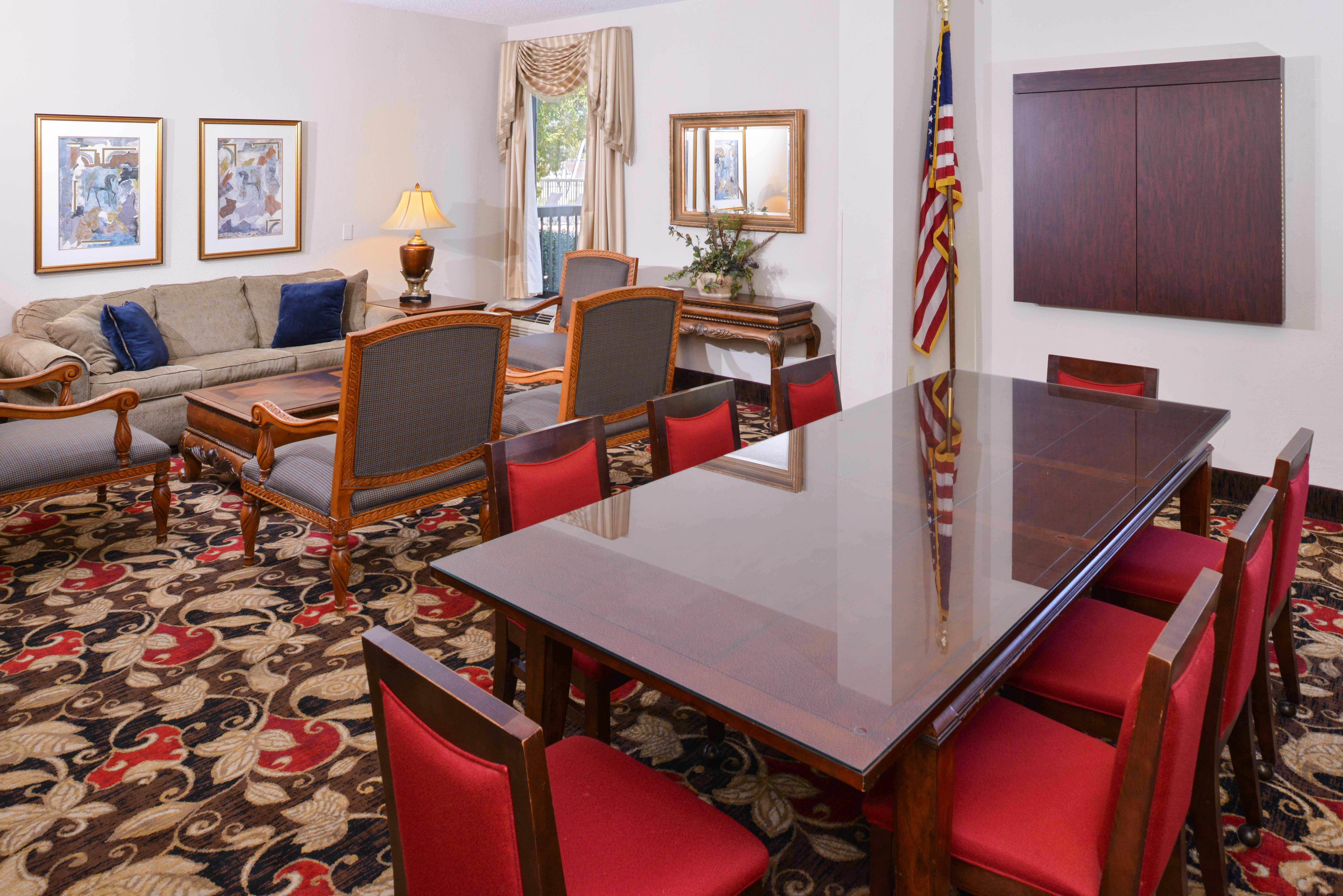Hampton Inn Gadsden 50/56