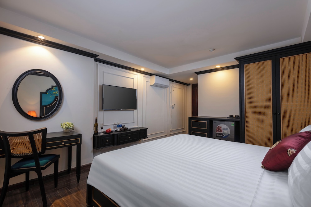 Queen Light Hotel 20/55