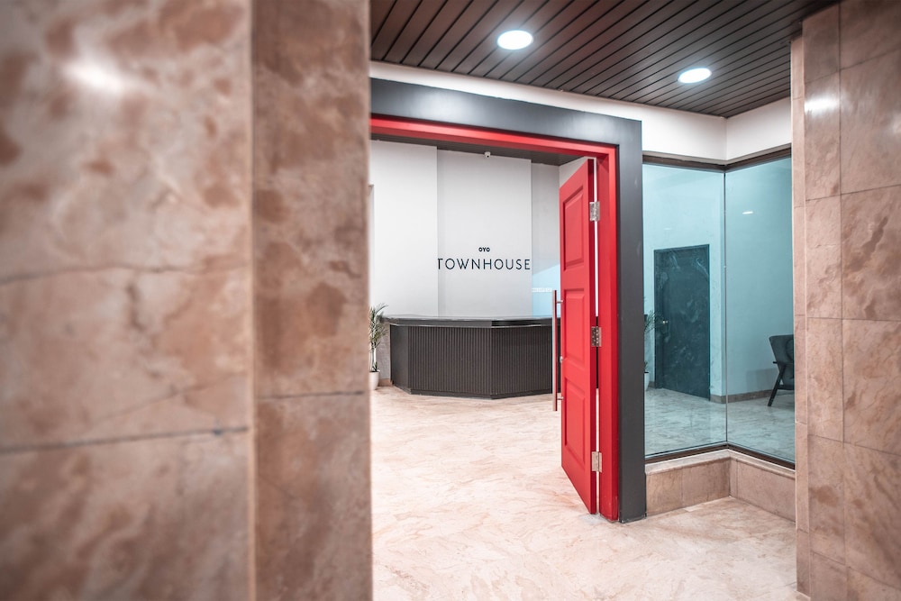 Super OYO Townhouse 1 Hotel Salemba 7/38