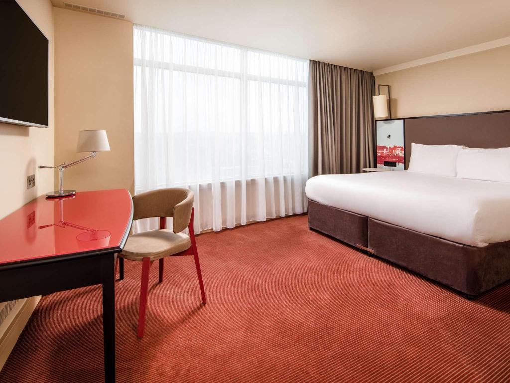 The Luxury Central Cardiff Signature Hotel By Belvilla 11/48