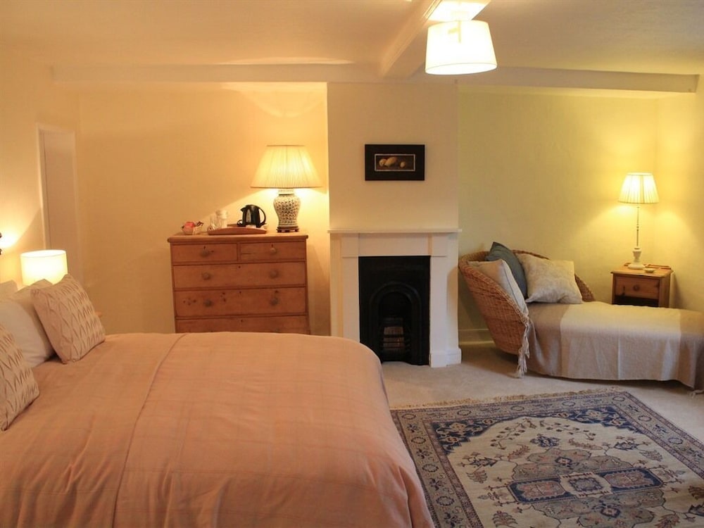 Church Farmhouse B & B 13/34