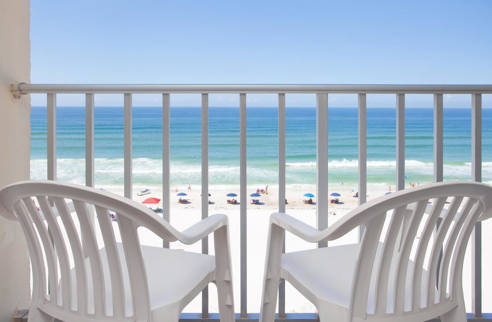 Beachside Resort 5/62