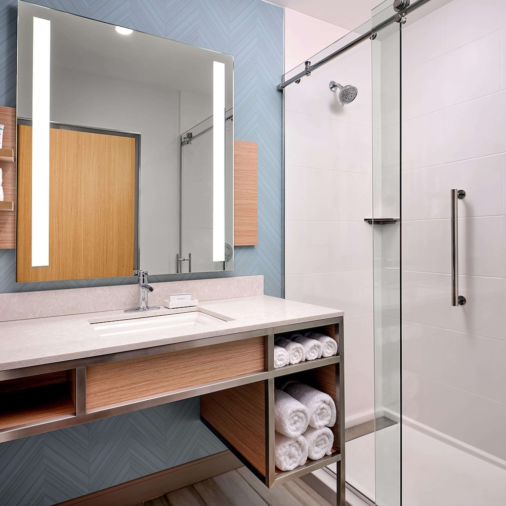 Hilton Garden Inn Grapevine at Silverlake Crossings 11/27