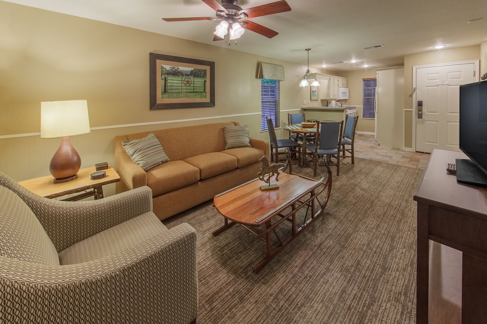 Holiday Inn Club Vacations Villages Resort Lake Palestine 37/63