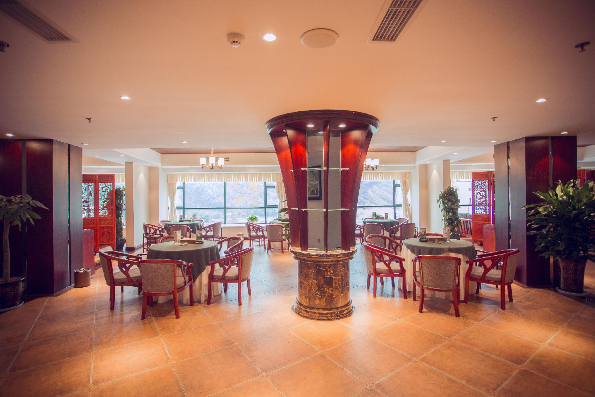 Yuhe Hotel 23/29