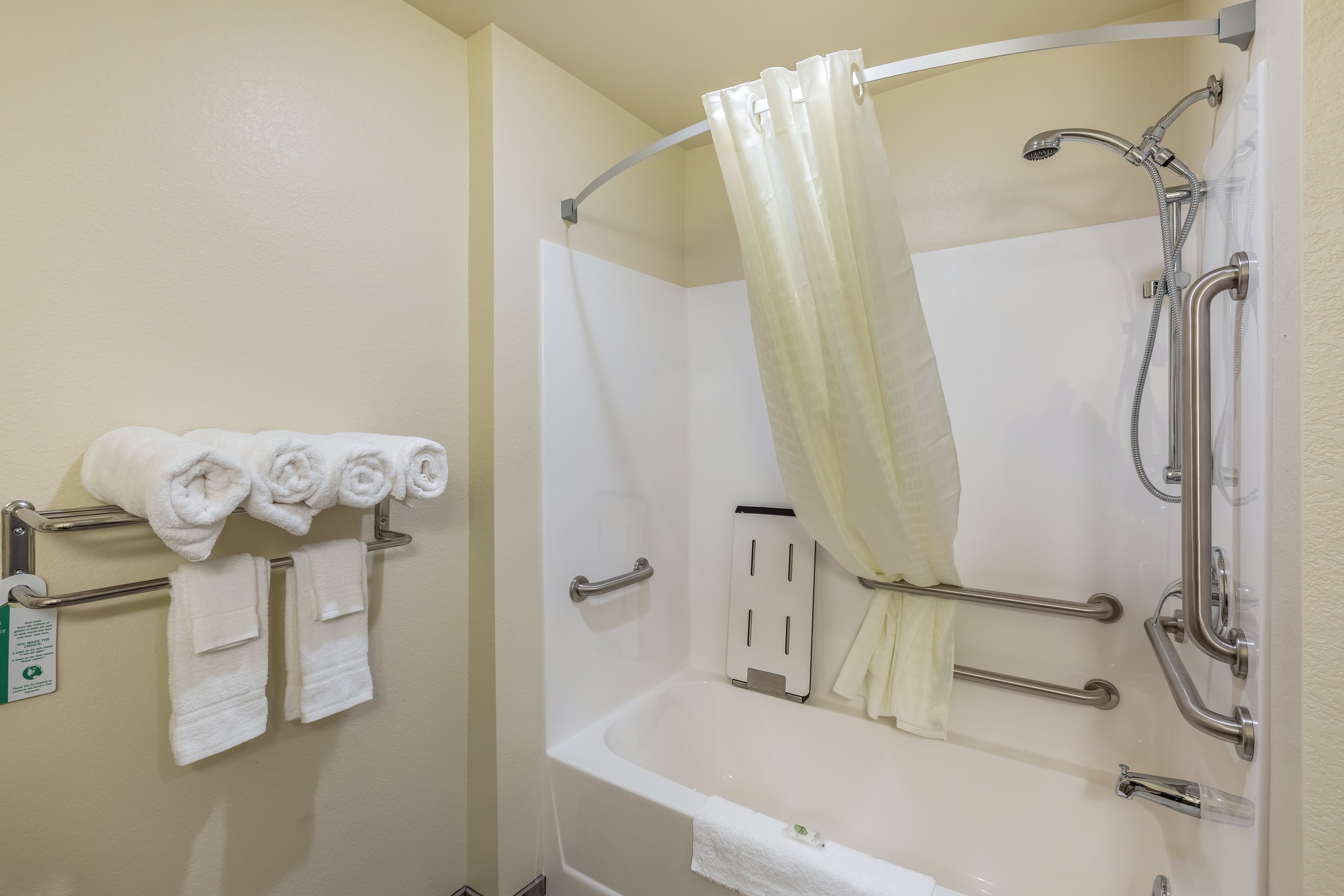 Cobblestone Hotel & Suites – Stevens Point 52/55