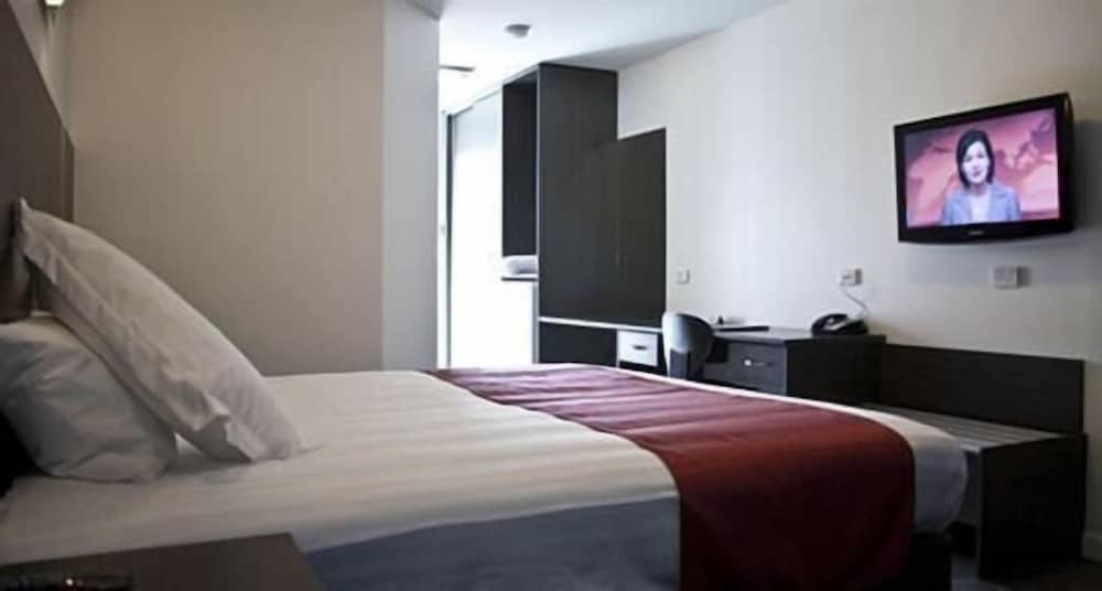 Brighton Hotel Motel 22/44