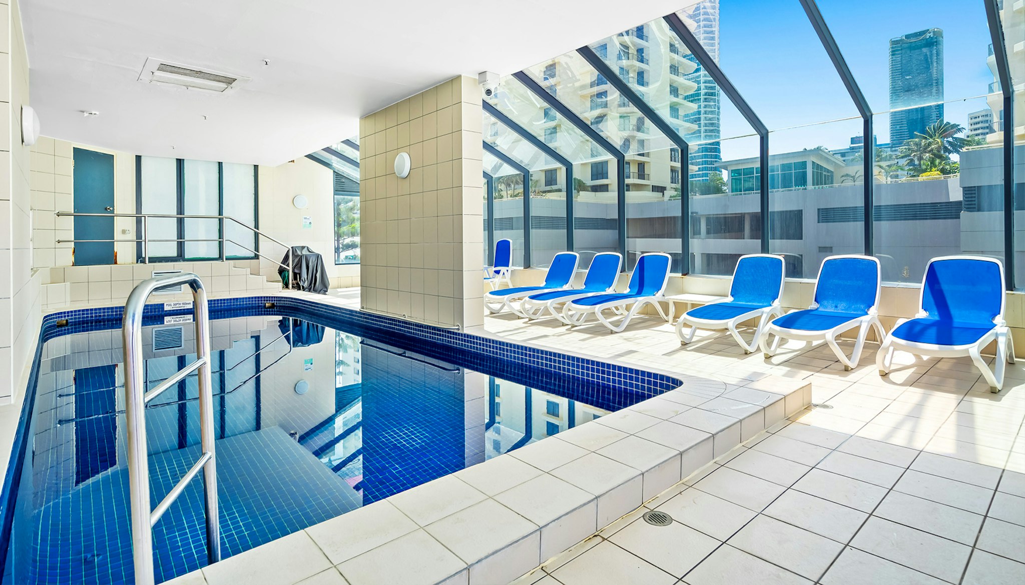 Beachcomber Resort Surfers Paradise 27/38