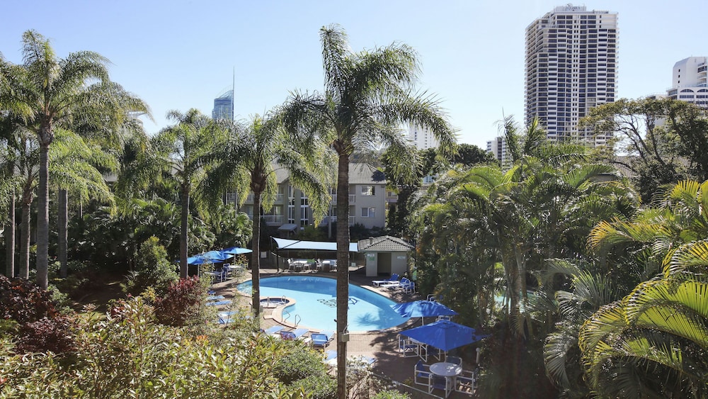 Mari Court Resort 62/72
