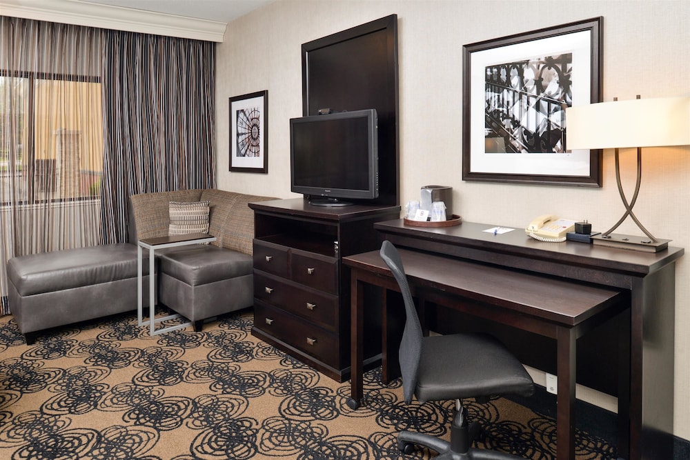 Best Western Plus Midwest Inn 18/31