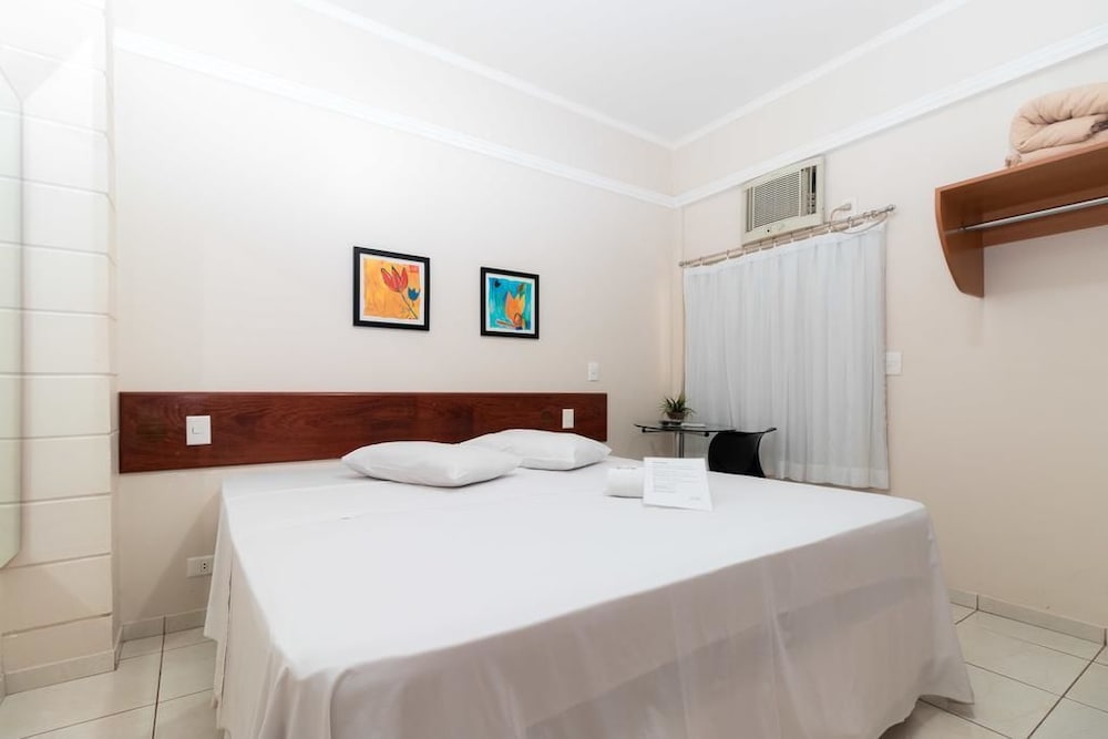 TURIS HOTEL 10/50