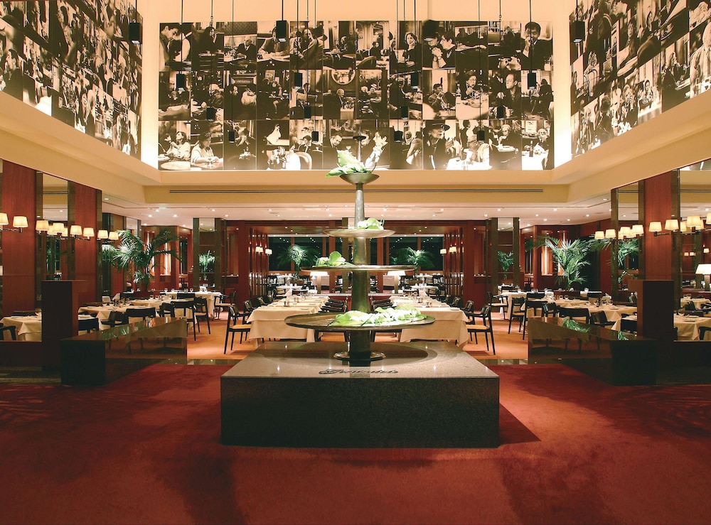 Park Hyatt Tokyo 56/64