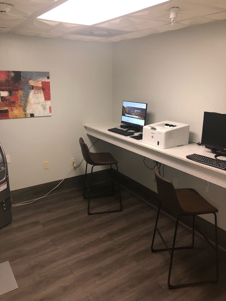 Wingate by Wyndham Humble/Houston Intercontinental Airport 47/56
