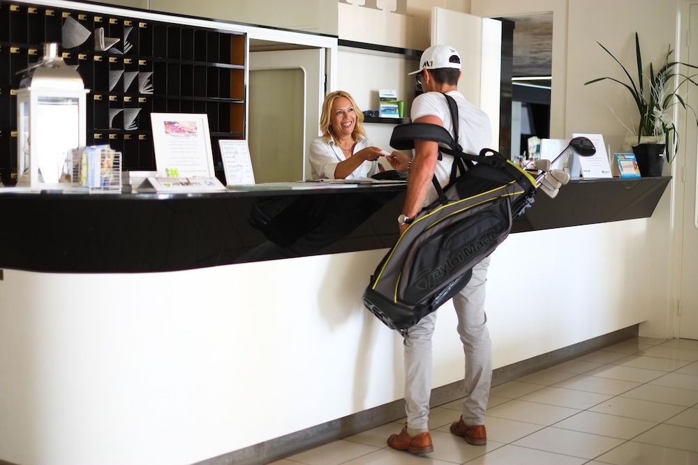 Oxygen Lifestyle Hotel photo5