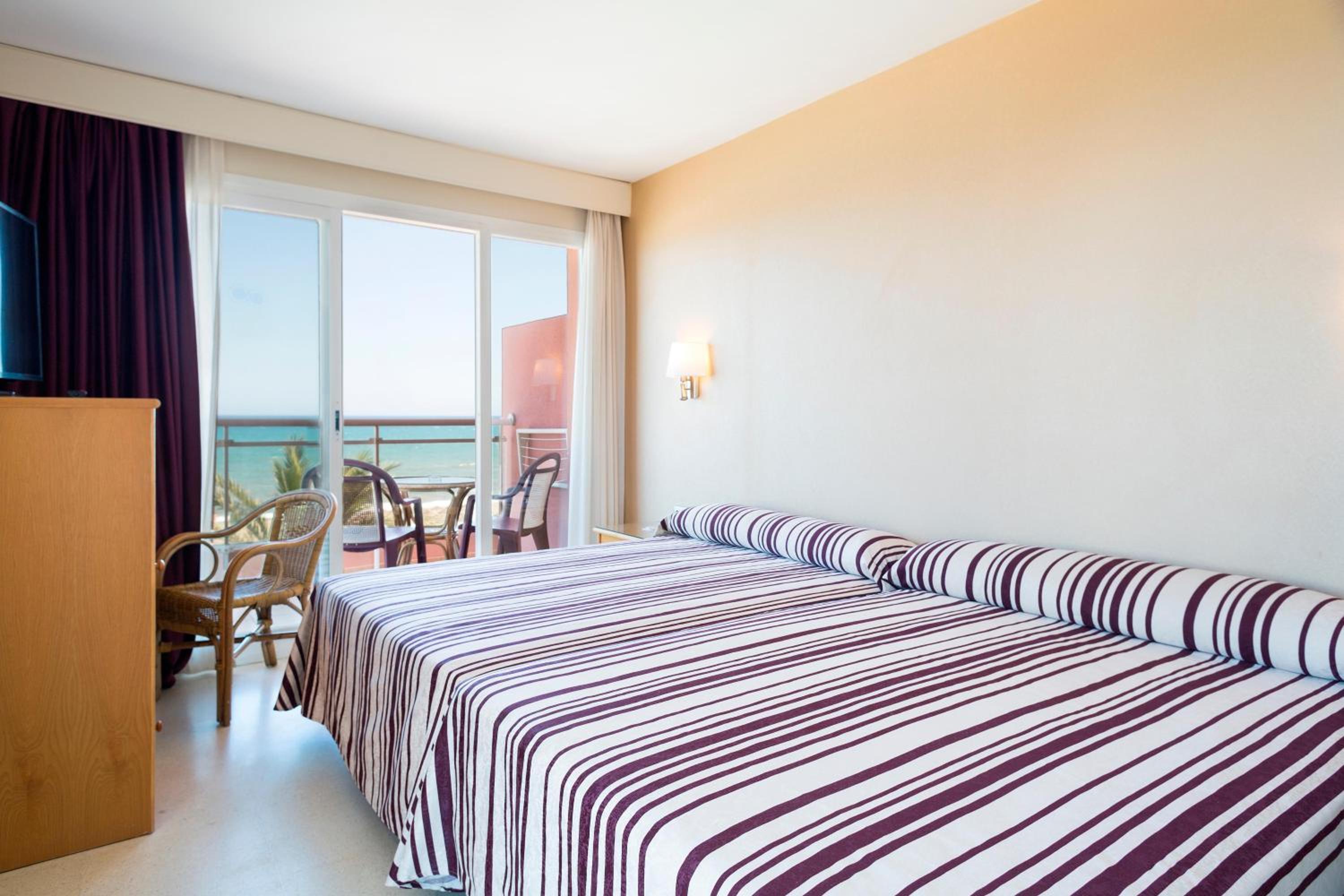 Room, Double Bed, Sea Front
