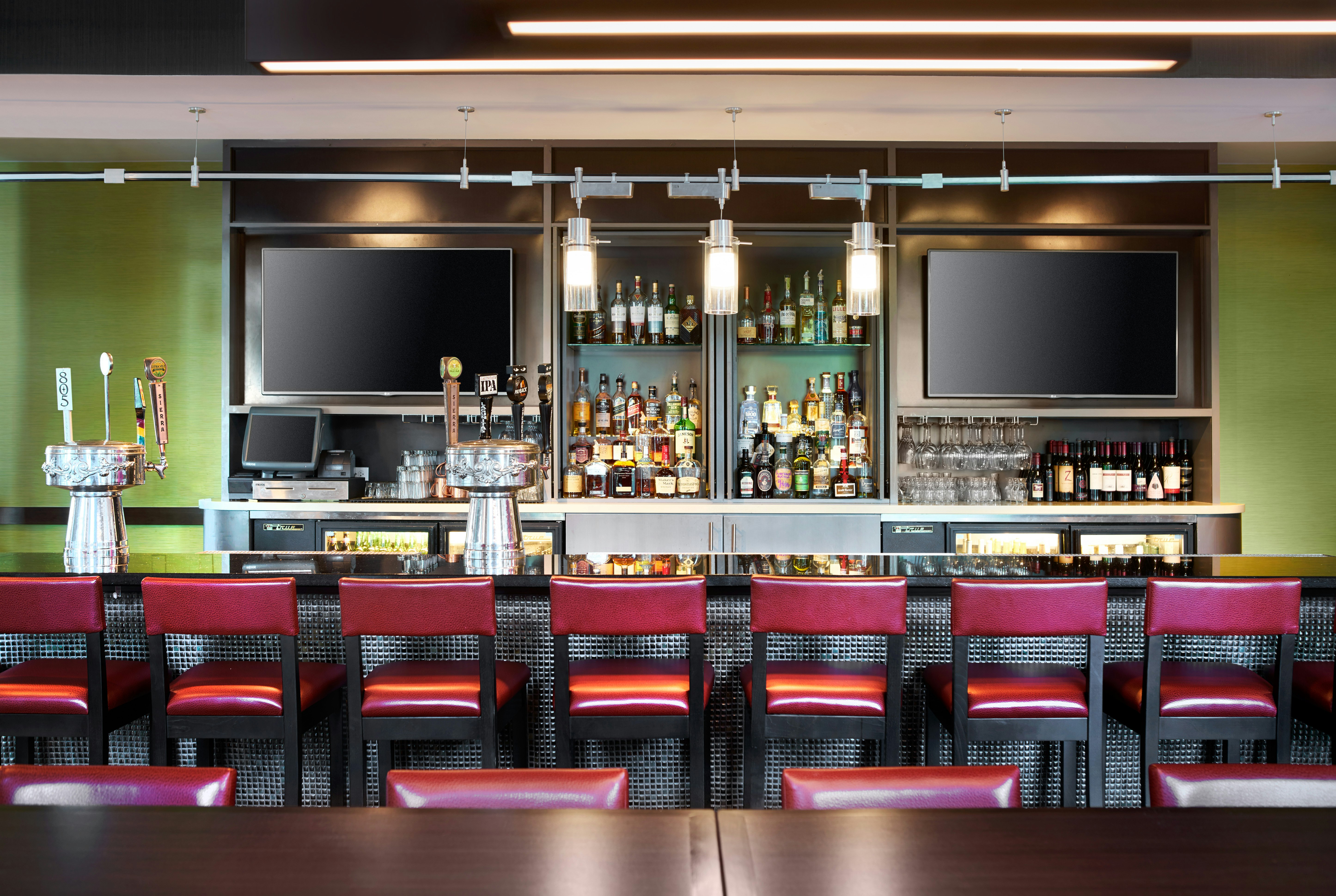 DoubleTree by Hilton Hotel San Francisco Airport North 80/81