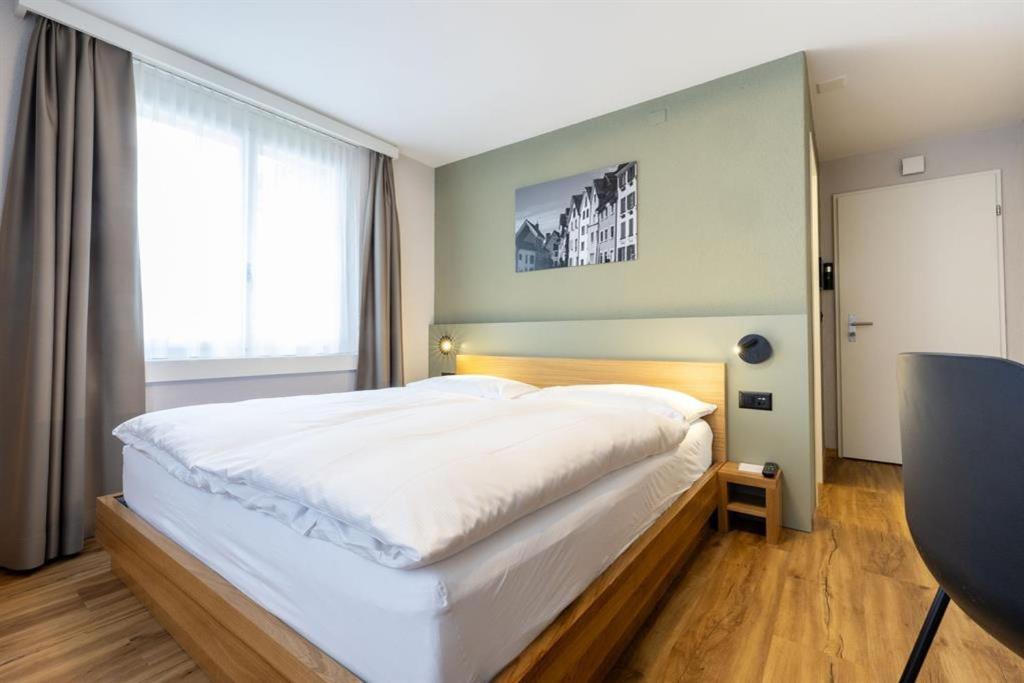 Budget, Double Bed