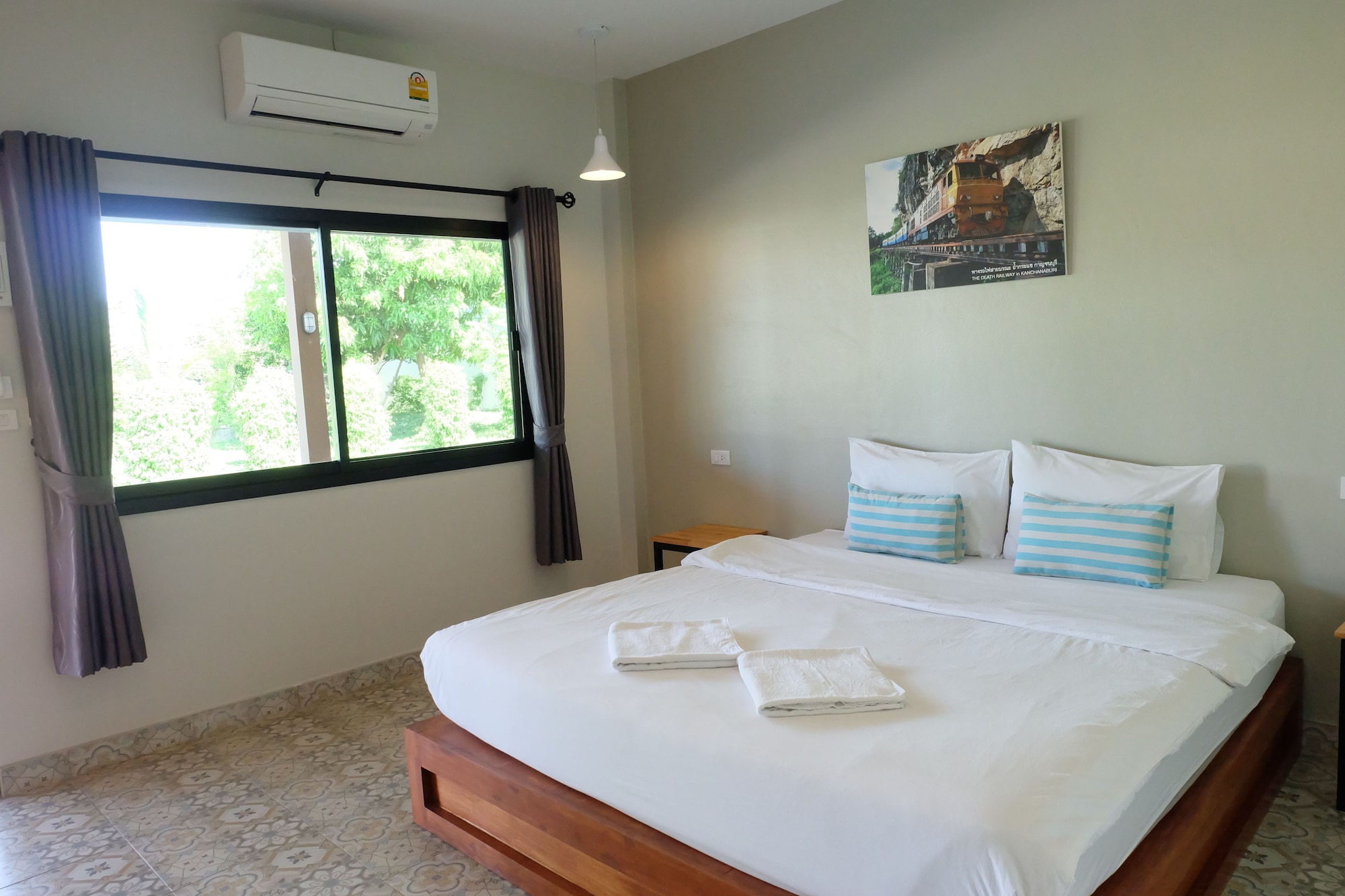 STANDARD, DOUBLE BED